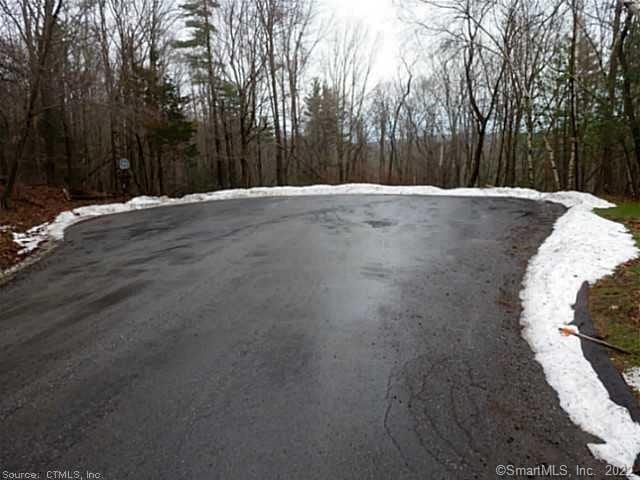 23 Deer Run Rd, Canton, CT 06019