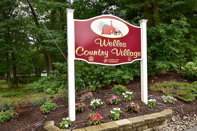415 Lady Bug Ln Unit 415, Vernon, CT 06066 - view of community sign