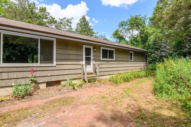 27 Tuttle Ct, Bethany, CT 06524 - view of front of house with entry steps