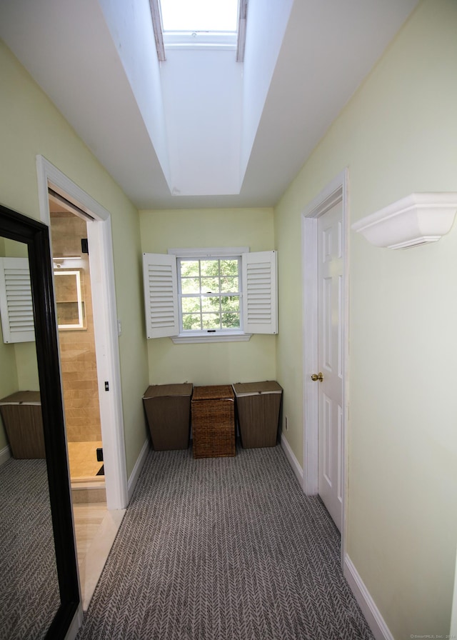625 Lakeview Rd, Orange, CT 06477 - corridor featuring carpet