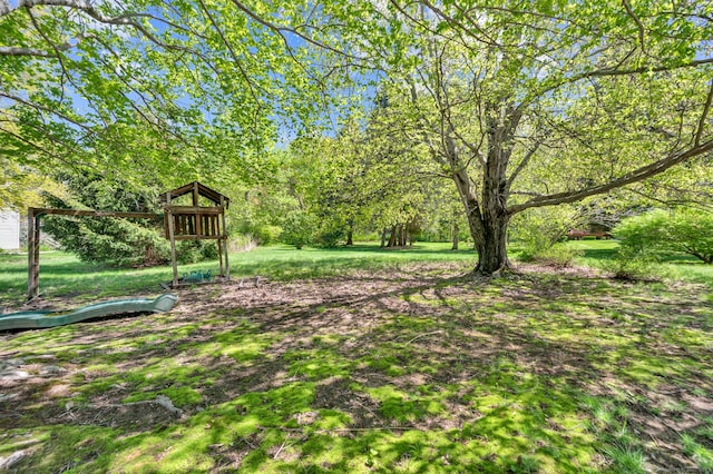 6 Victoria Dr, Colchester, CT 06415 - view of green lawn