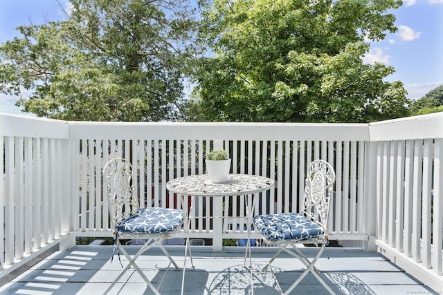 35 Lawrence Ave, Milford, CT 06460 - view of balcony