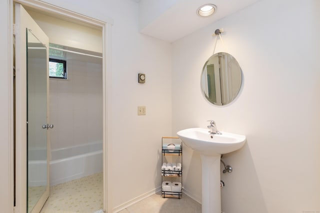 512 Heritage Vlg Unit B, Southbury, CT 06488 - full bath featuring a sink and bathing tub / shower combination