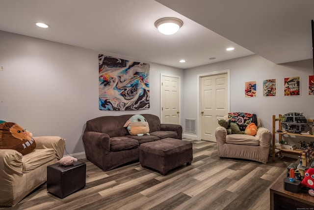 4 Brighton Ln, Simsbury, CT 06070 - living room with wood finished floors and recessed lighting