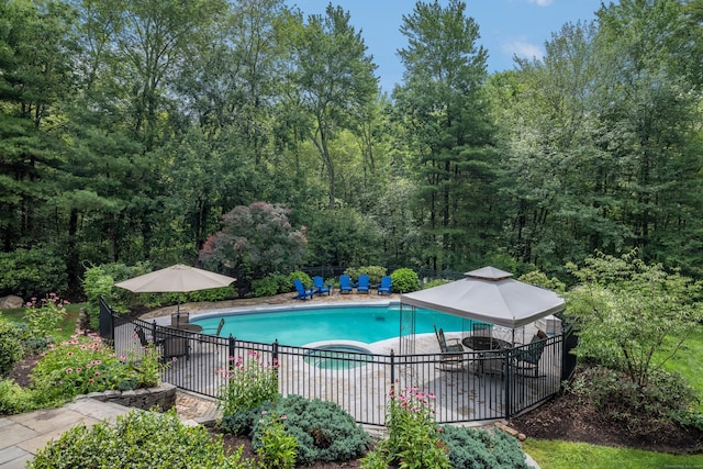 4 Brighton Ln, Simsbury, CT 06070 - view of pool with a patio area