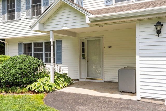 120 Plank Hill Rd, Simsbury, CT 06070 - entrance to property