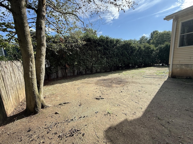 7 School St, Burlington, CT 06013 - view of yard