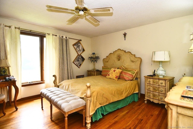 400 Williams Rd, Wallingford, CT 06492 - bedroom featuring wood finished floors, ceiling fan, and a textured ceiling