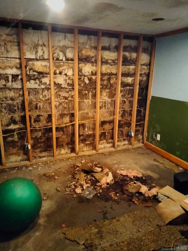 142 S Center St, Windsor Locks, CT 06096 - view of miscellaneous room