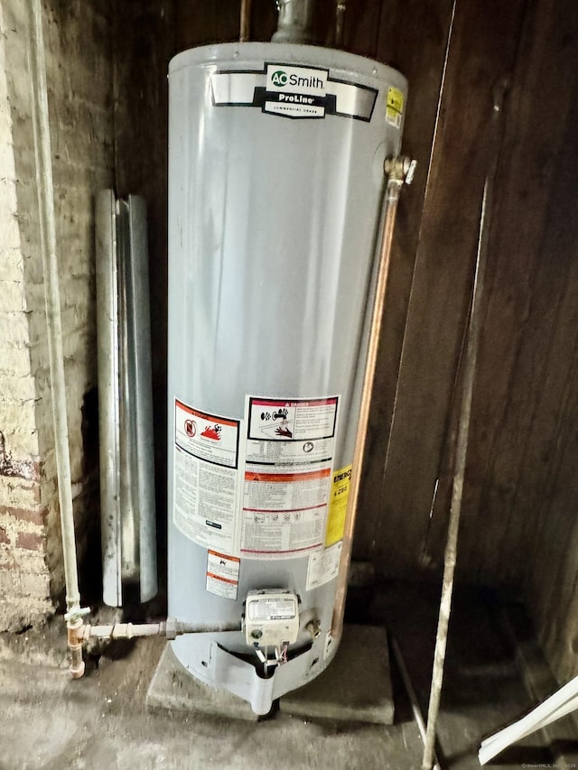393 Newhall St, New Haven, CT 06511 - utility room with gas water heater