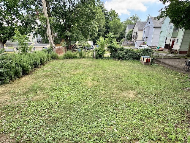 393 Newhall St, New Haven, CT 06511 - view of yard featuring a residential view