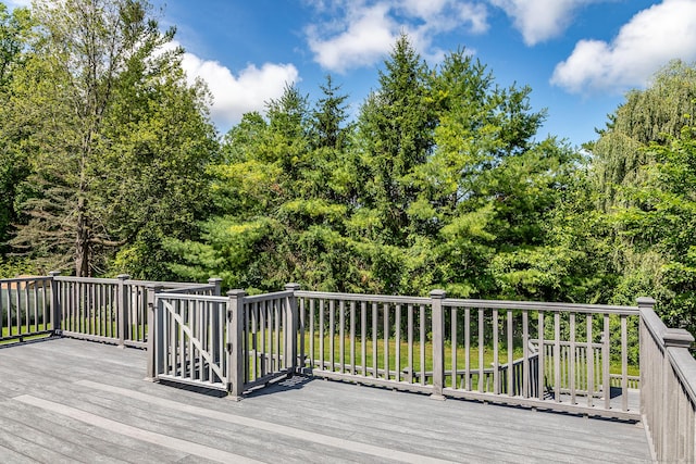 21 Brentwood Rd, New Milford, CT 06776 - view of wooden terrace