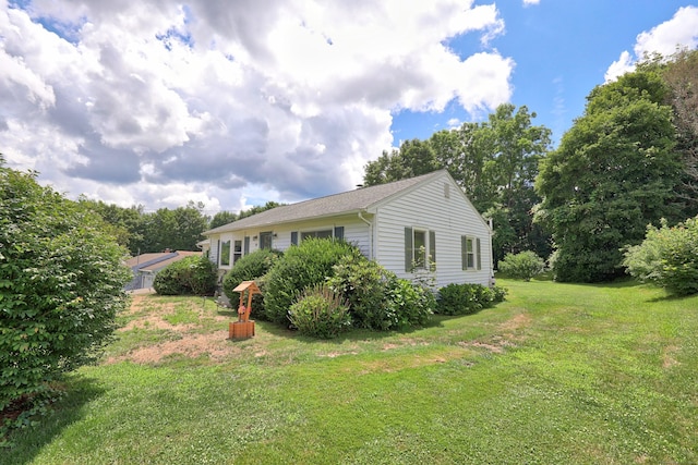 97 Edgewood Ave, Thomaston, CT 06787 - view of side of home with a yard
