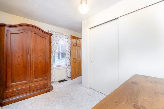 15 Boardman St, Bristol, CT 06010 - unfurnished bedroom featuring light carpet and a closet