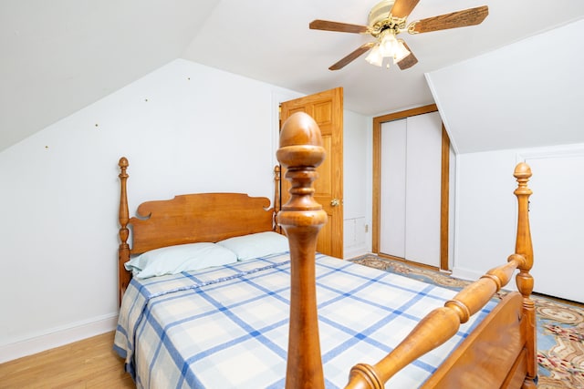 15 Boardman St, Bristol, CT 06010 - bedroom featuring vaulted ceiling, a closet, a ceiling fan, and light wood-style flooring