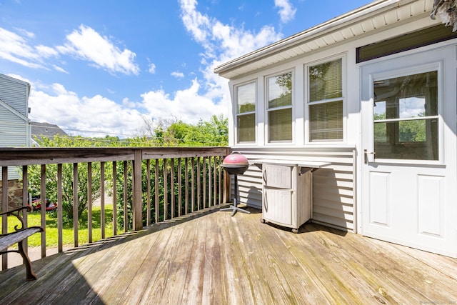 15 Boardman St, Bristol, CT 06010 - view of wooden deck