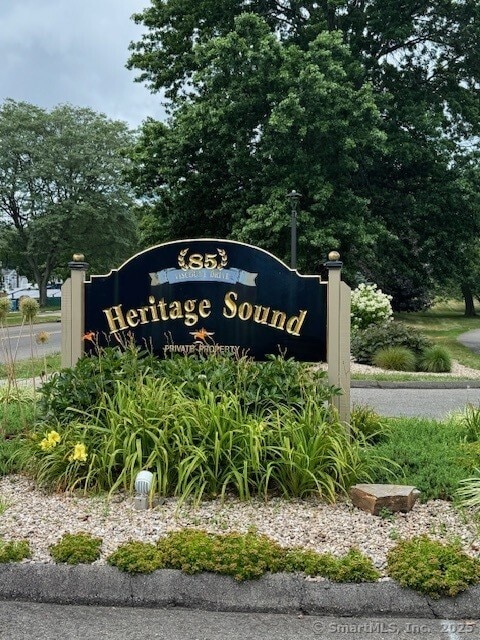 85 Viscount Dr Unit A34, Milford, CT 06460 - view of community sign