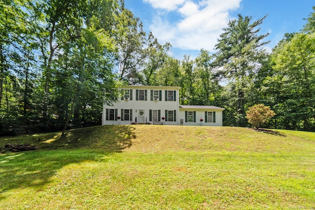 195 Crane Hollow Rd, Bethlehem, CT 06751 - colonial home with a front yard