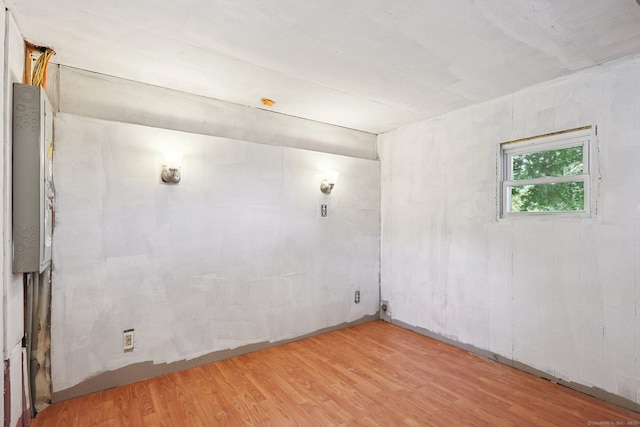 133 W Main St Trlr C6, Clinton, CT 06413 - unfurnished room with light wood-type flooring