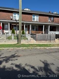 726 Brooks St, Bridgeport, CT 06608 - multi unit property with a porch