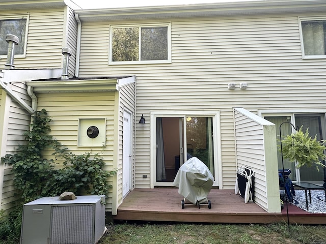63 Coleman St Apt 14, East Haven, CT 06512 - back of house with a wooden deck