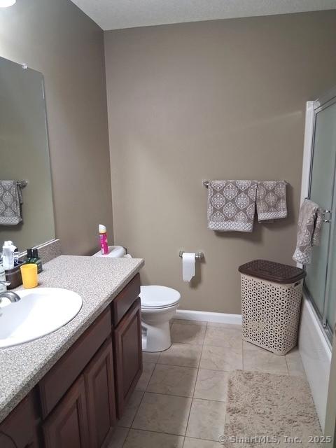 3 Holly Ln Unit 3, Farmington, CT 06085 - full bath with vanity and toilet