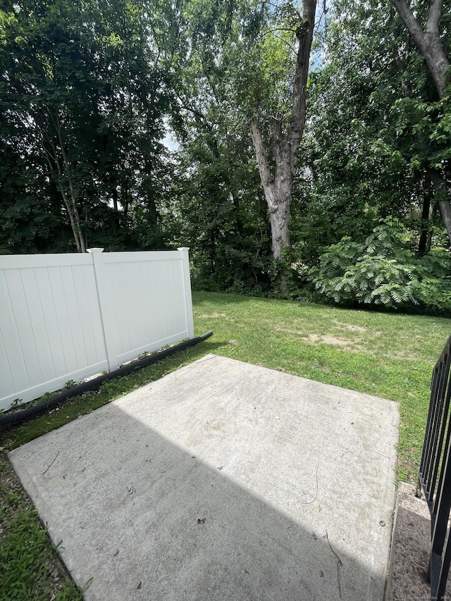 56 Elm St Apt 36, Enfield, CT 06082 - view of yard featuring a patio area