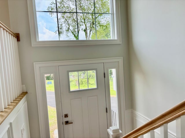 2 Gary Knls, Danbury, CT 06810 - foyer entrance with stairs