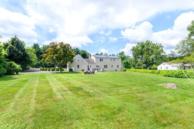 285 Westover Rd, Stamford, CT 06902 - view of green lawn