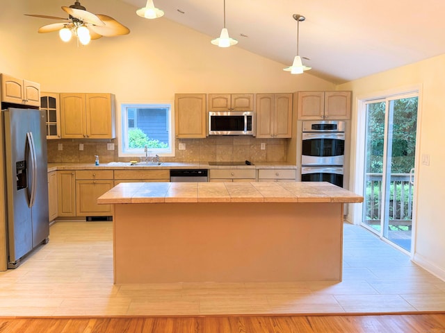37 W Normandy Dr, West Hartford, CT 06107 - photo 4
