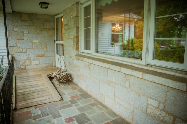 780 Ridge Rd, Hamden, CT 06517 - view of covered porch