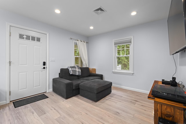5 Fuller Ct, East Lyme, CT 06357 - living area with light wood-type flooring and recessed lighting