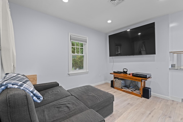 5 Fuller Ct, East Lyme, CT 06357 - living room with light wood finished floors and recessed lighting