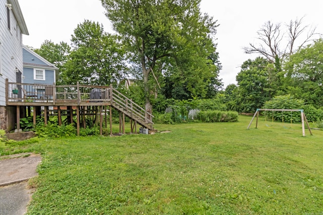 47 Silver St, Middletown, CT 06457 - view of green lawn featuring a wooden deck and stairs