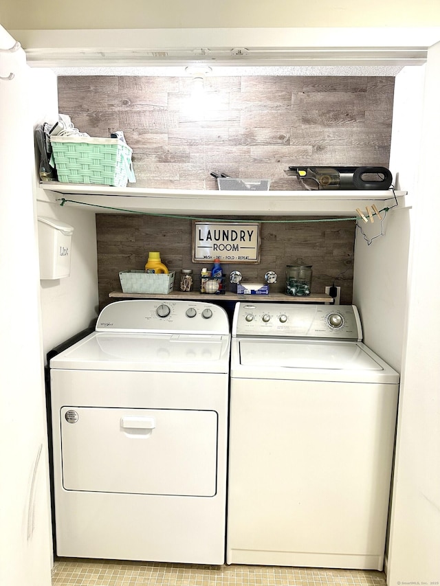 85 Viscount Dr Unit 4E, Milford, CT 06460 - laundry room featuring washer and dryer