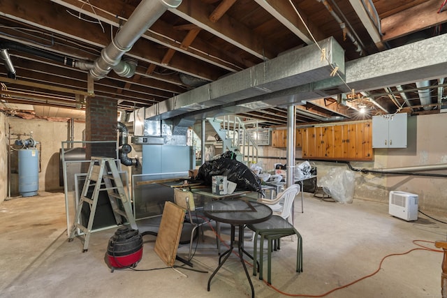 8 Nelson Dr, East Lyme, CT 06333 - unfinished below grade area featuring water heater