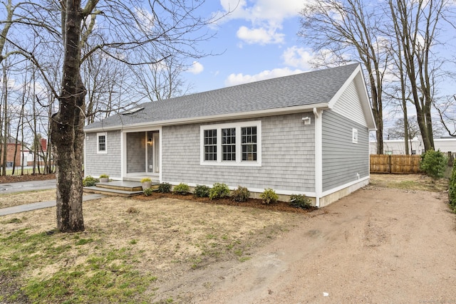 18 Beckwith St, East Lyme, CT 06357 - photo 2