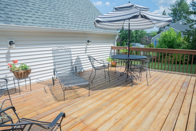 95 Holly Mar Hill Rd, North Branford, CT 06472 - wooden terrace featuring outdoor dining area