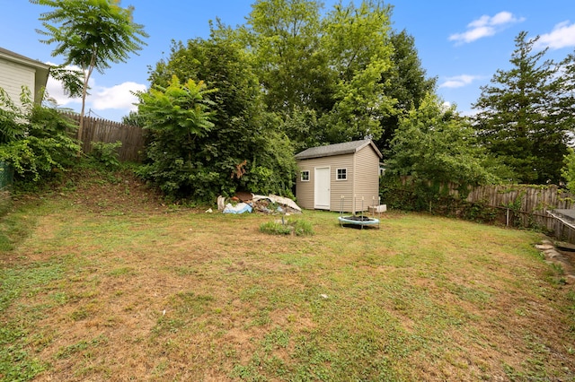 28 W High St, New London, CT 06320 - view of yard featuring a storage unit