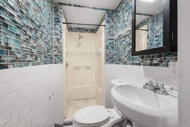 28 W High St, New London, CT 06320 - full bath featuring tile walls and a shower stall