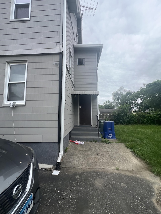 155 Summerfield Ave, Bridgeport, CT 06610 - view of home's exterior