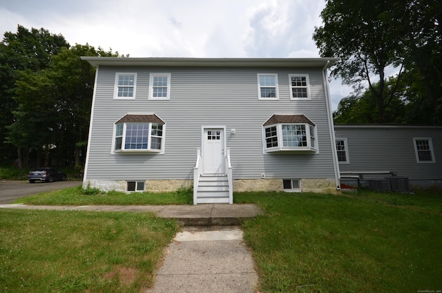 401 Unity Rd, Trumbull, CT 06611 - view of front of home featuring entry steps and a front lawn