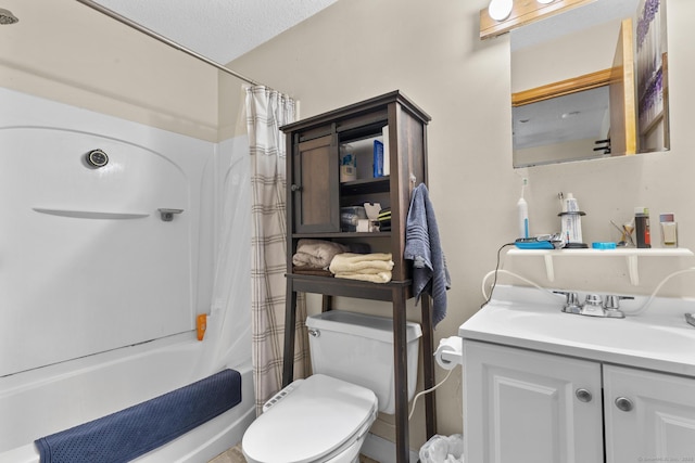 190 Main St, Plainfield, CT 06354 - bathroom featuring vanity and shower / tub combo