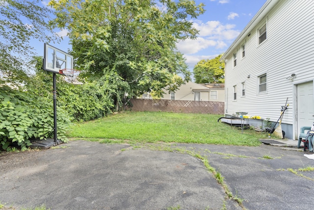 81 W Easton St, Hamden, CT 06514 - view of yard with a patio area