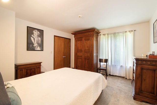 22 Ledgewood Rd, Redding, CT 06896 - bedroom featuring light carpet