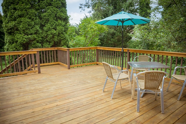 65 Willard St, Hamden, CT 06518 - deck featuring outdoor dining space