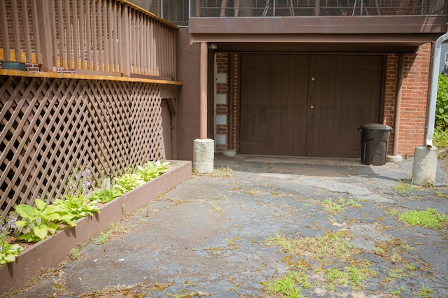 65 Willard St, Hamden, CT 06518 - garage with asphalt driveway