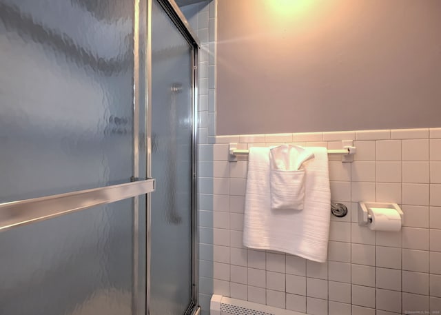 662 Booth Hill Rd, Trumbull, CT 06611 - bathroom featuring a shower stall
