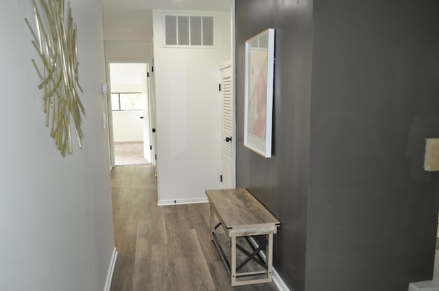 25 Heritage Dr Unit 25, Avon, CT 06001 - hall featuring wood finished floors and baseboards
