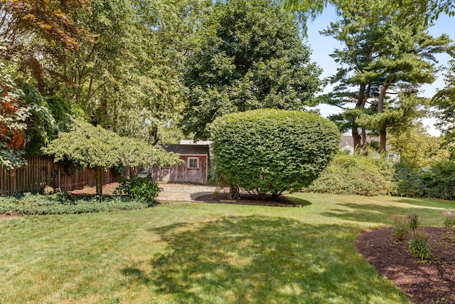 33 Ridgeley St, Darien, CT 06820 - view of yard featuring an outbuilding